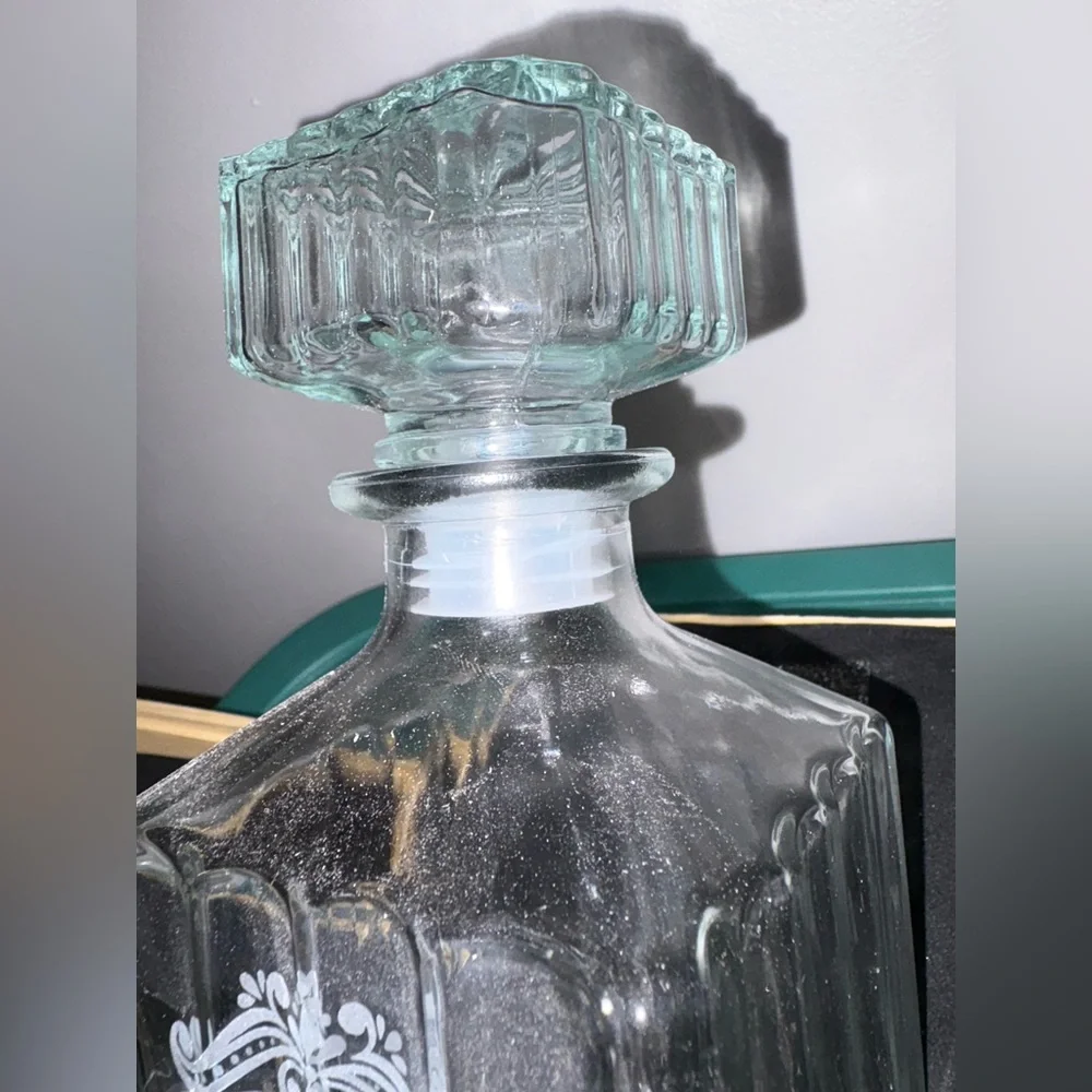 Personalized - RUTHERFORD - Clear Glass Decanter Set with Wooden Box